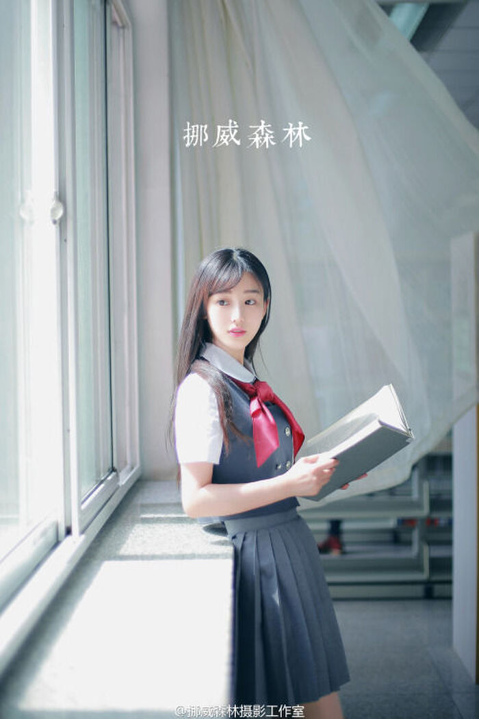 [the third beautiful girl] the bloomers image of feeling of cleanliness ↑↑ beautiful girl that seems to come out to CM of ポカリ! 9th image
