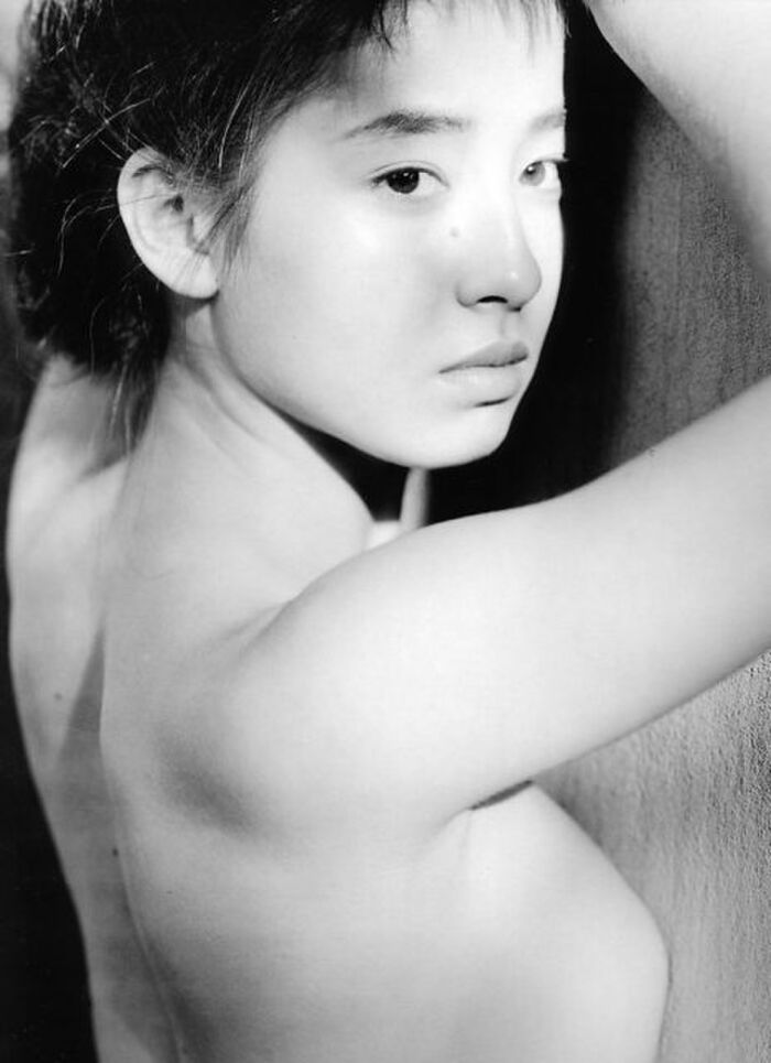 The breast image that it is to an already ripe body as for former idol with many Rie Miyazawa scandals 4th image