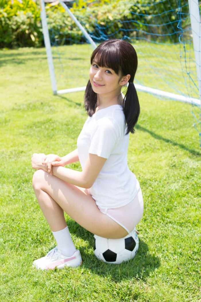 [the third beautiful girl] is a gravure image of the www Ai Yamagami a line of the body with a swimming race swimsuit clearly! 19th image