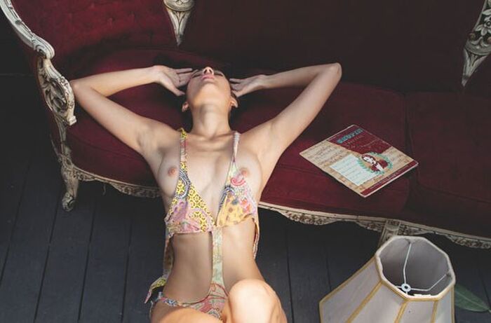 54 pieces of beautiful nude gravure images which can taste a feeling of private life of world models! 36th image