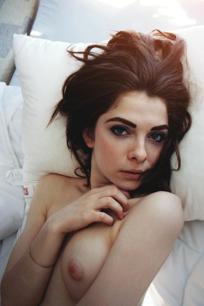 54 pieces of beautiful nude gravure images which can taste a feeling of private life of world models! 52th image