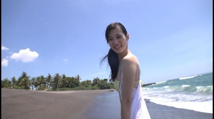 www which the good seat of form of グラドル Mana Miyawaki passes through 2th image