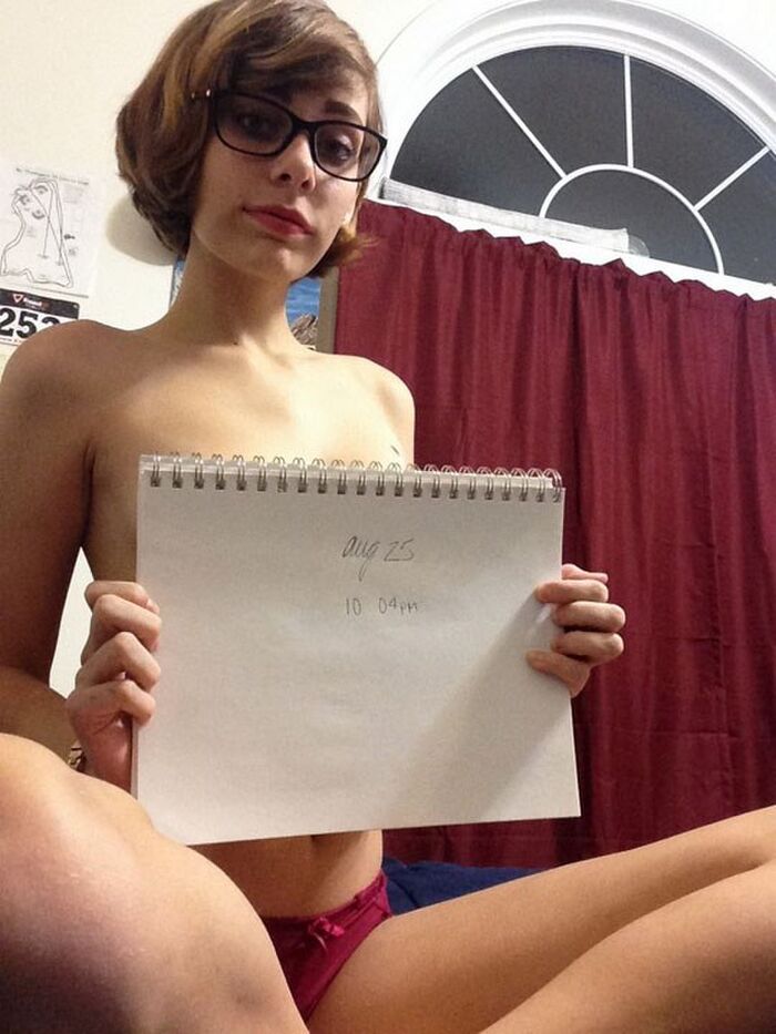 41 pieces of baiban nude images of the older brother geek girl who does SEX well! 32th image