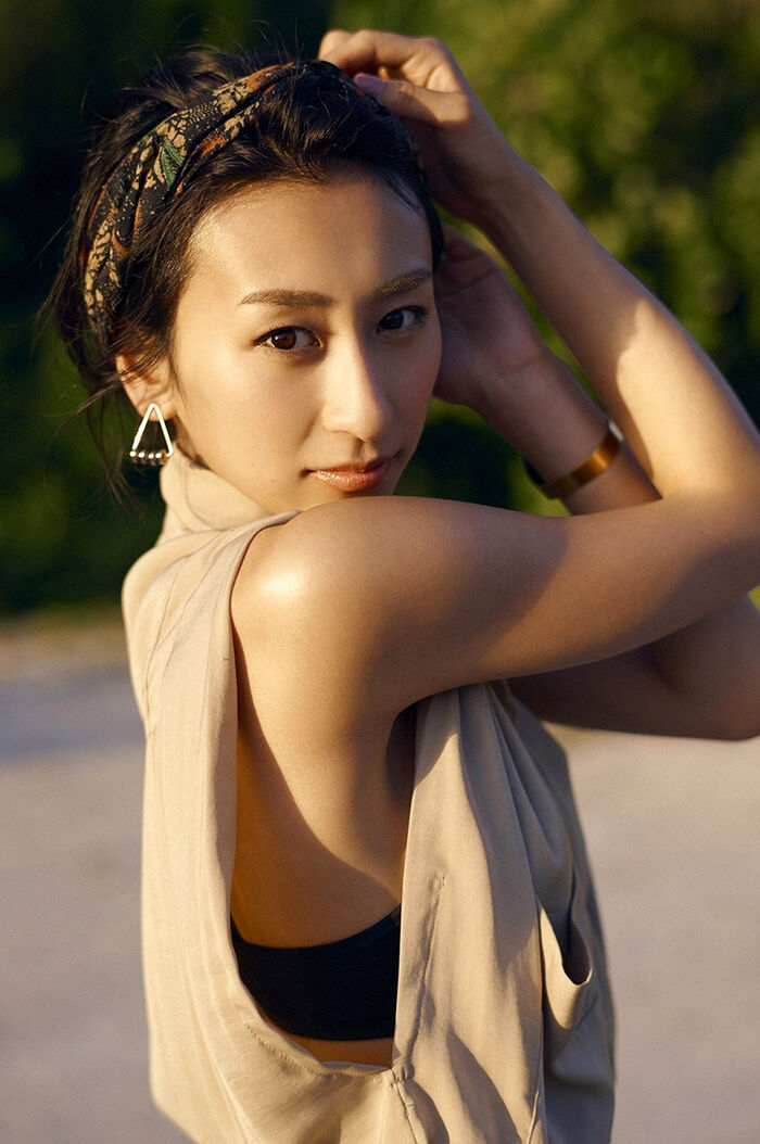 It is the first gravure advent in 2 years Mai Asada (28) God body again. 9th image