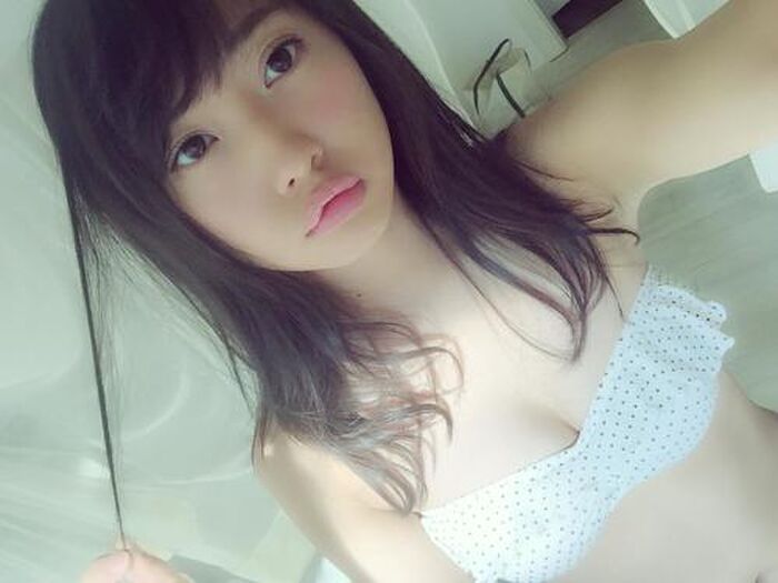 木崎ゆりあ 丸い可愛い顔でのし上がってきた年内卒業予定のおっぱい画像 4th image