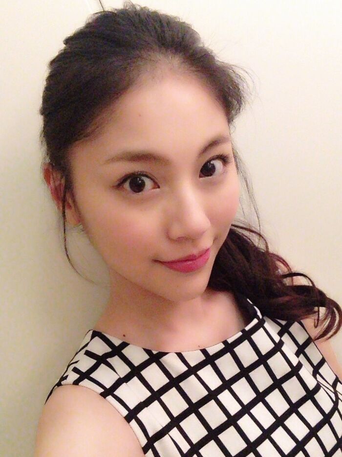 The breast image that it is a beautiful woman with full of the Erena Mizusawa sex appeal, but I am sorry that there are not exposure and the gravure of the skin 11th image