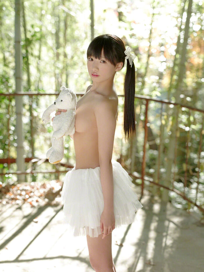 [the third large-breasted beautiful girl] だな www best as for the gravure of Hikari Shiina of the character strange front 2th image
