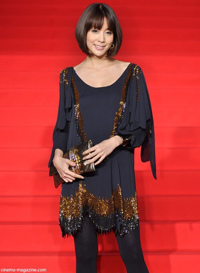 [41 photos Erotic images] I was looking forward to the news on the yellow busty breasts of the skirt Uchida Kyoko Ana [permanent preservation version] www 38th image