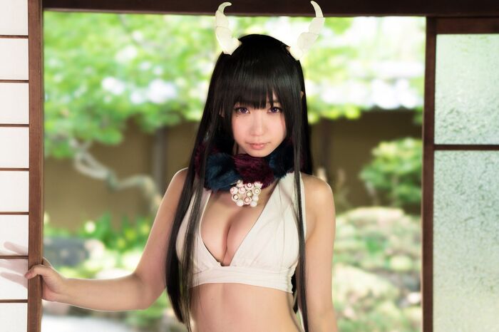 It's almost summer c92! Sexy cosplayers out erotic rom here 37th image