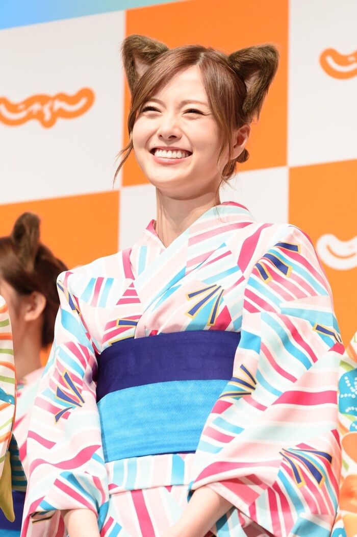 Mai Shiraishi (24) and Nishino Nanase (23) Cute cat ear yukata too. 11th image