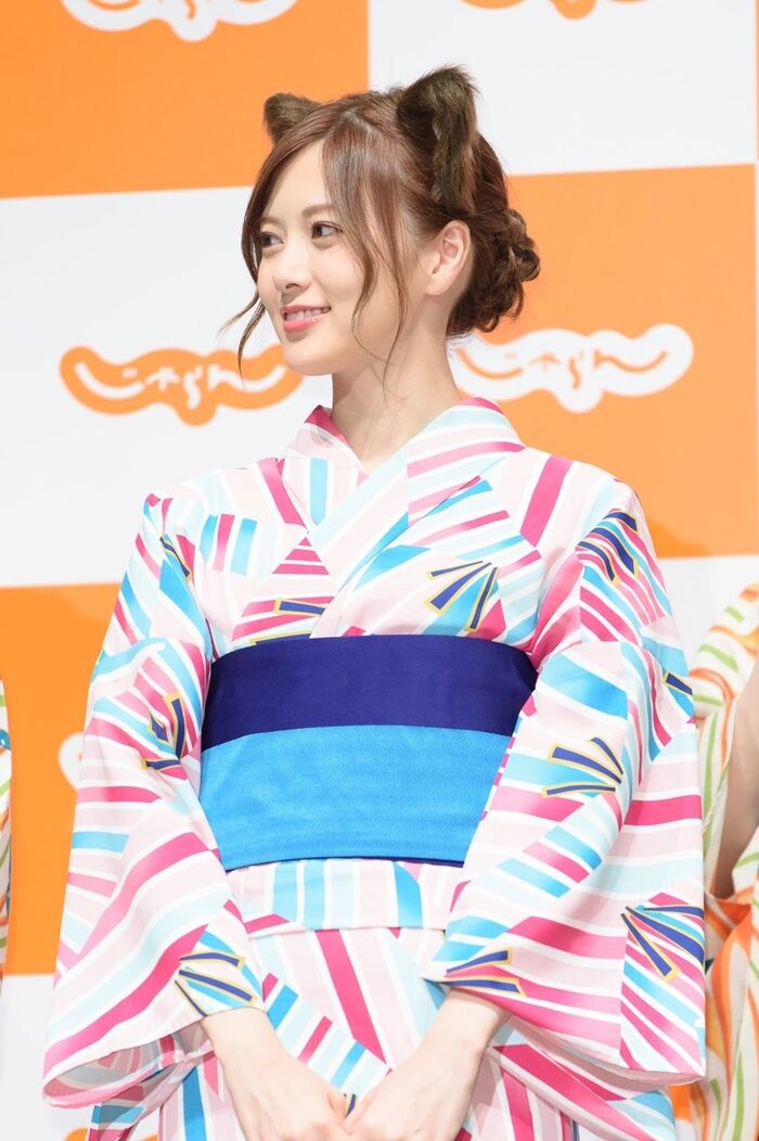 Mai Shiraishi (24) and Nishino Nanase (23) Cute cat ear yukata too. 8th image