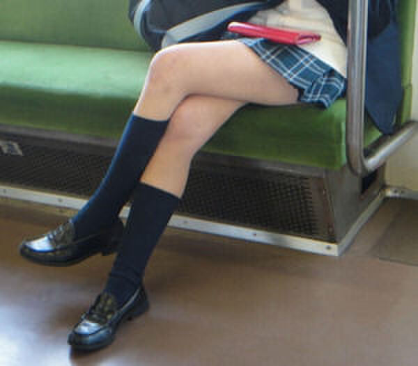【清楚系ビッチ】おじさんだいしゅき美少女の白ソックス残しセクロスw 25th image