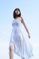 [Neat and tidy busty] Yoshioka-ri sail takes out the pants in white one-piece www