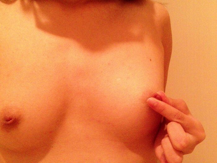 de M Declaration! 30 pictures of amateur daughter erotic self taking the appearance that is a nipple knob 19th image