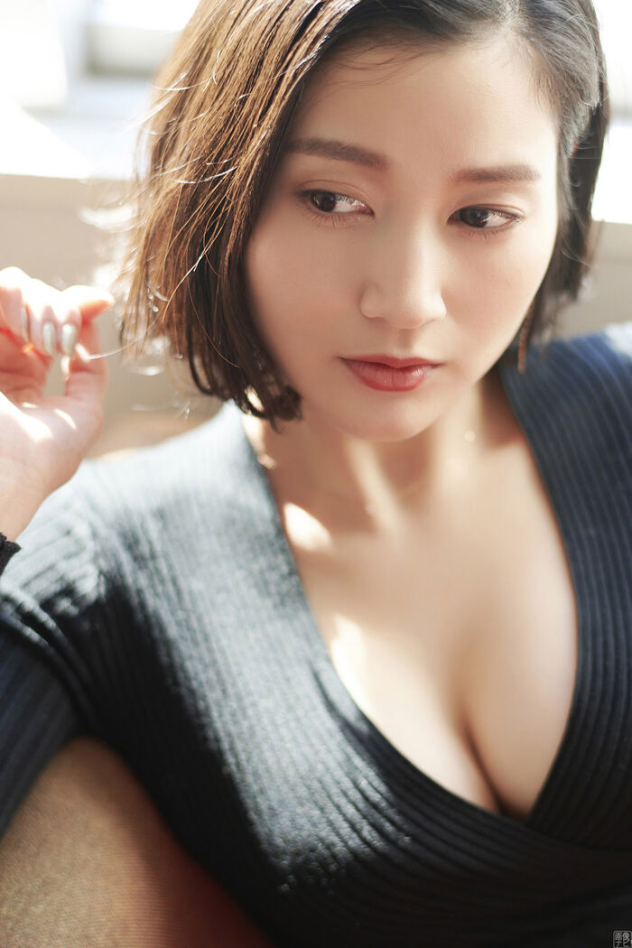 Exit Arisa (24) G-cup God style Reporter. 13th image