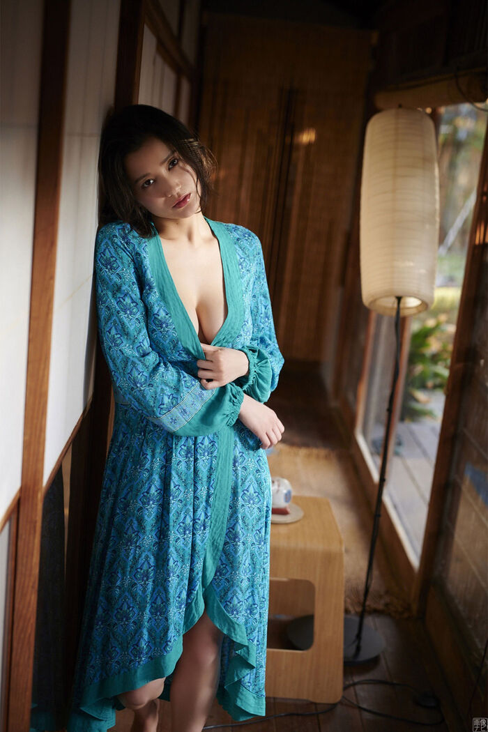 Exit Arisa (24) G-cup God style Reporter. 92th image