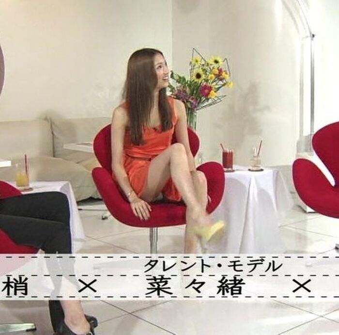 I'm lucky to be able to watch entertainers ' pants on TV. 11th image