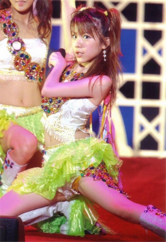 I'm lucky to be able to watch entertainers ' pants on TV. 18th image
