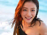 Satomi Ishihara (30) showed me only a little, the cleavage of the precious chest is erotic.