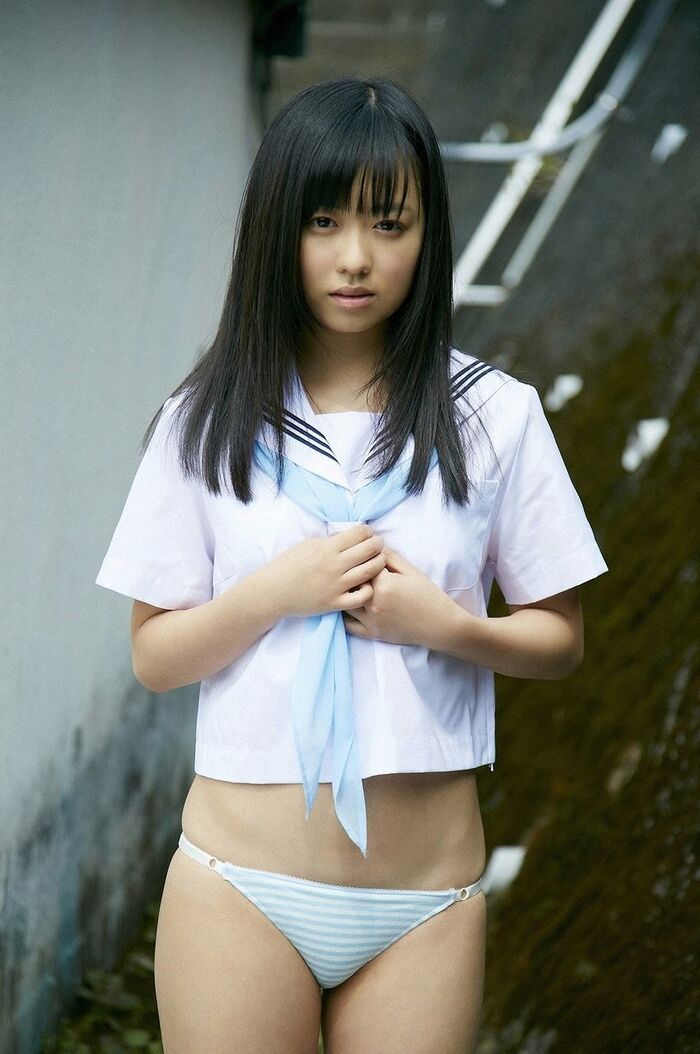 The bottom is not wearing skirt www uniform jk Erotic Image www coming 16th image