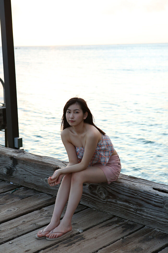 Oh, my sister. 3th image