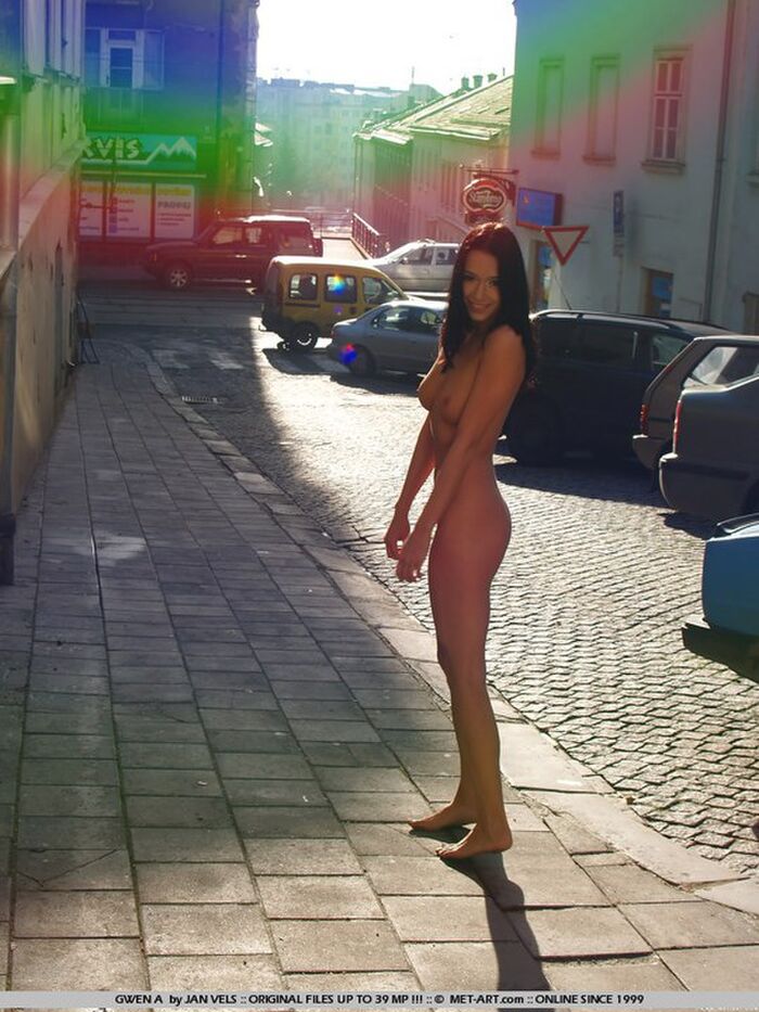 Gwennood Collection of the Czech model who loves outdoor exposure and nude beach! 22th image