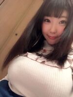 乳袋が凄いwwwこのセフレ顔爆乳ちゃんのオッパイ自撮りが全力すぎwww