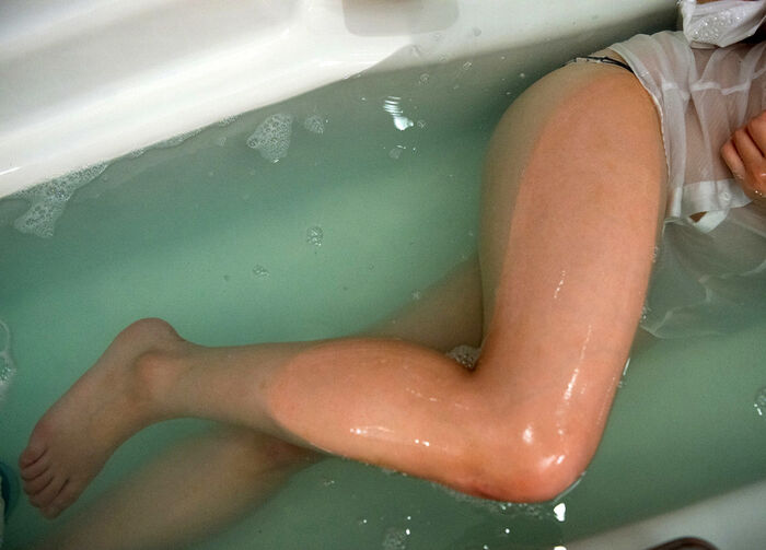 The body of the woman who sees through the wet clothes, why is it so erotic? Nonomiya Misato JULIA Erotic Images 16th image