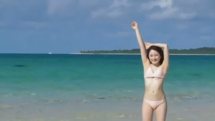 Moe daughter. Morito Saki (17) swimsuit gravure idol 40 pictures 12th image