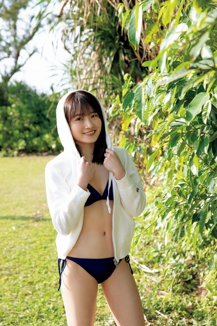 Moe daughter. Morito Saki (17) swimsuit gravure idol 40 pictures 17th image