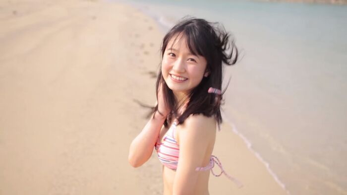 Moe daughter. Morito Saki (17) swimsuit gravure idol 40 pictures 54th image