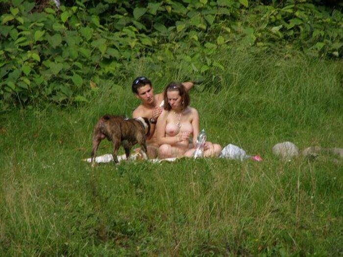 If you think a white couple is naked and sunbathing in the hill of the Local... 22 pictures Voyeur who wanted to start sex! 12th image