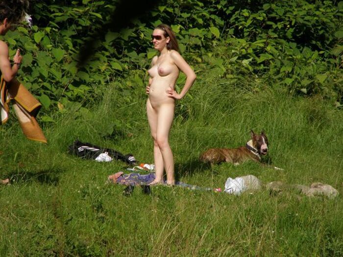 If you think a white couple is naked and sunbathing in the hill of the Local... 22 pictures Voyeur who wanted to start sex! 18th image