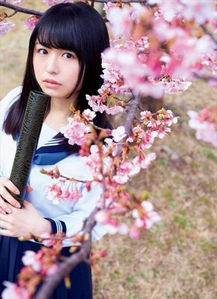 長濱ねる 超絶可愛いねるちゃんの初の写真集で人生初水着を披露のおっぱい画像 13th image