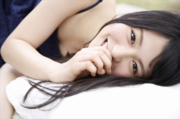 長濱ねる 超絶可愛いねるちゃんの初の写真集で人生初水着を披露のおっぱい画像 21th image