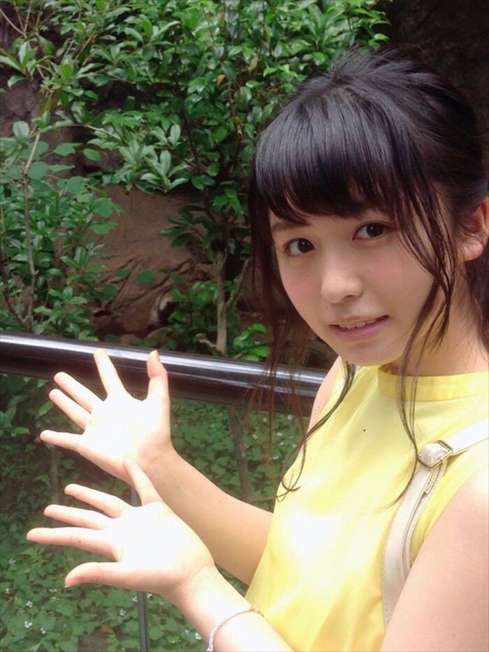長濱ねる 超絶可愛いねるちゃんの初の写真集で人生初水着を披露のおっぱい画像 23th image