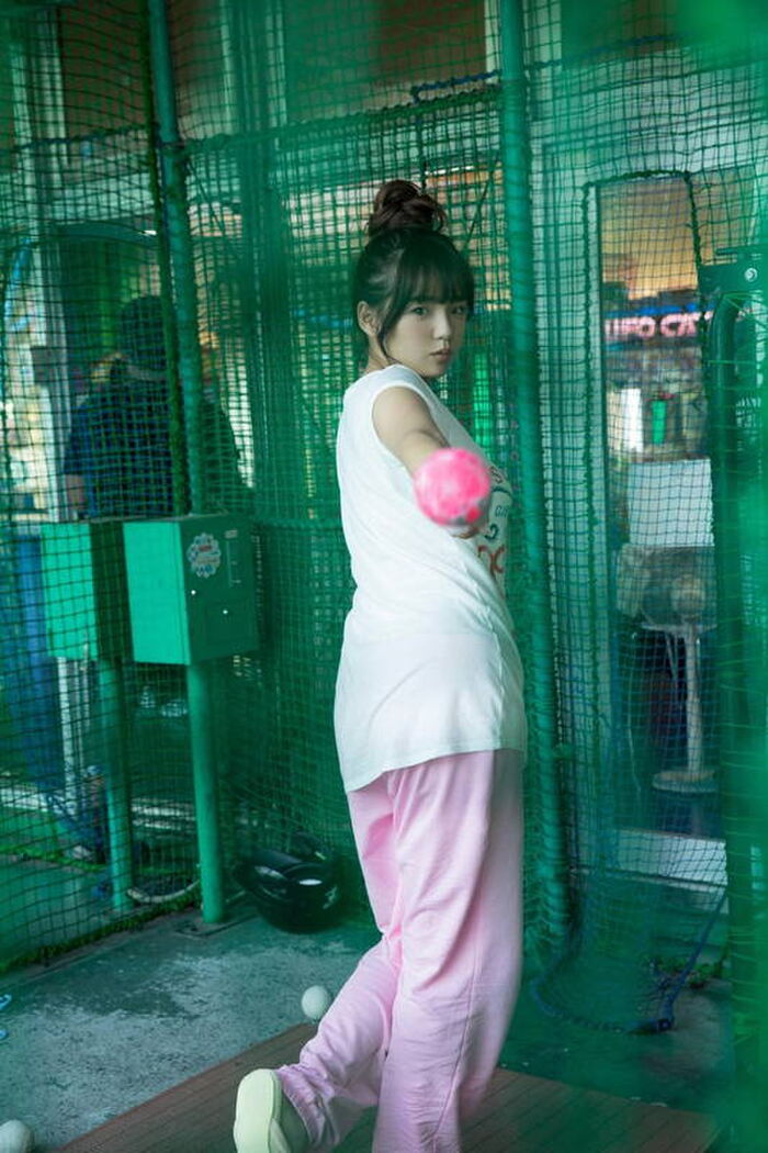 Shinozaki Love, the cover looks nude in the photo collection of the topic in hand bra semi nude public ww 11th image