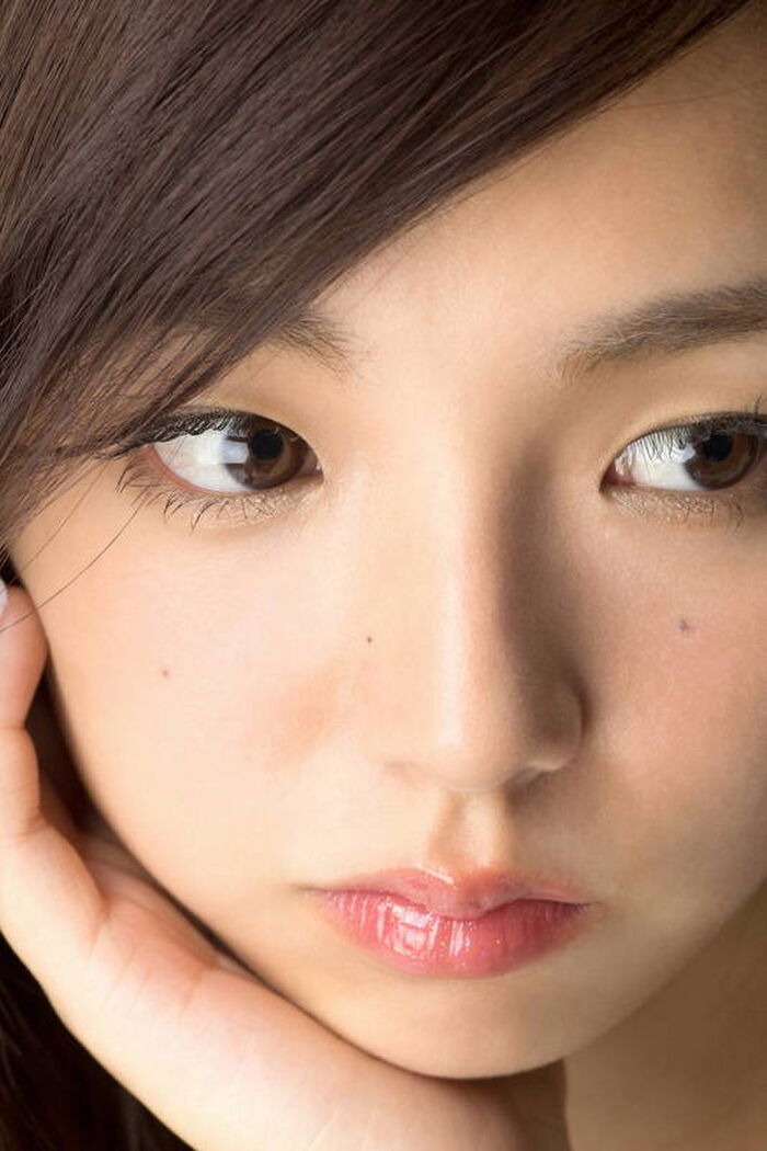 Shinozaki Love, the cover looks nude in the photo collection of the topic in hand bra semi nude public ww 9th image