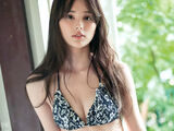 Kurumi (23) The fashion model of the half is gravure participation.