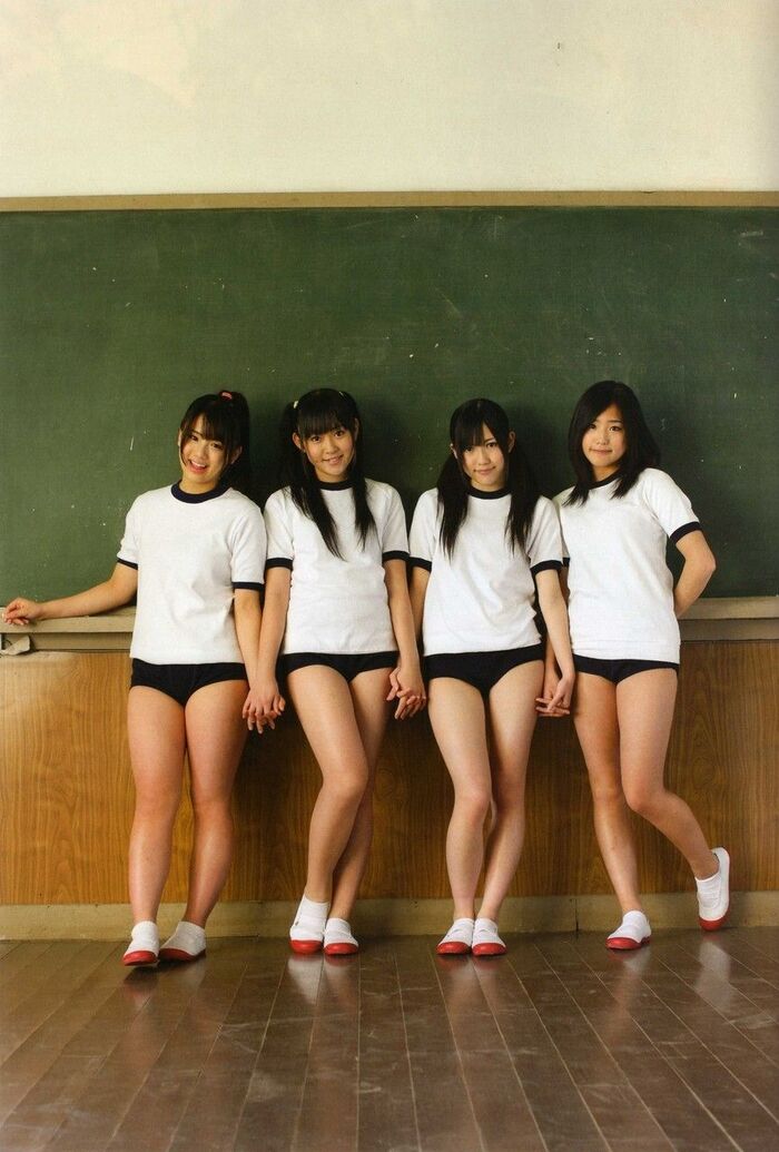 A smooth thigh image of the gym clothes bloomers girl's Whip Whip! 6th image