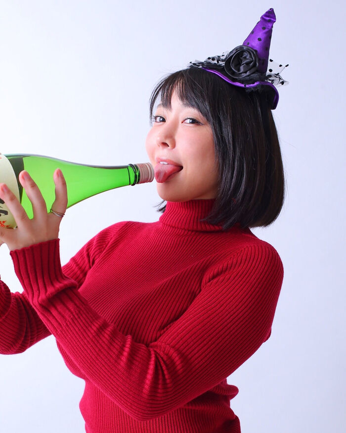 AV女優・羽生ありさちゃんの自撮りが美尻爆乳でイイ！咥えコンドームもあるよ！ 4th image