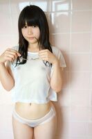 この美少女が髪の毛に大量ぶっかけされて精液シャンプーをされますwww