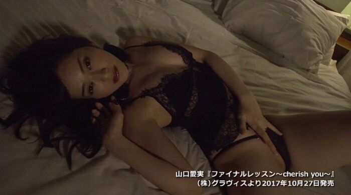 Former Ebisu Mass Katz Yamaguchi Manami, the Kuchukuchu Sound of the man juice of the last gravure work is a hot topic www 34th image