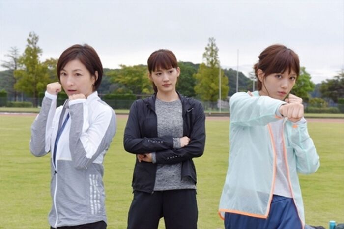 広末涼子 お騒がせの可愛い元アイドルも主婦役が板に付いてきたおっぱい画像 25th image