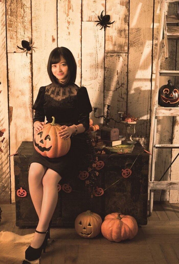 Hashimoto Naoko (18) First time sex appeal shot in the challenge of the thigh is bare ww 11th image