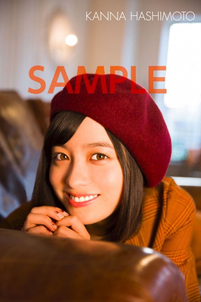 Hashimoto Naoko (18) First time sex appeal shot in the challenge of the thigh is bare ww 9th image