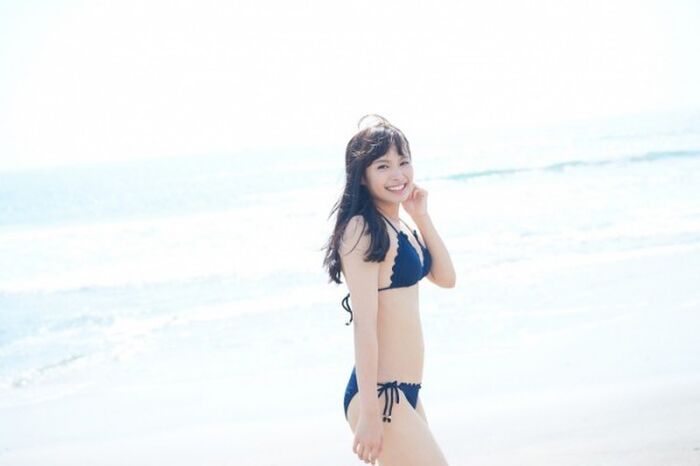 Sekimizu Nagisa, 19-year-old young actress of Aquarius cm, bikini smallish breasts exposed ww in youth magazine 10th image