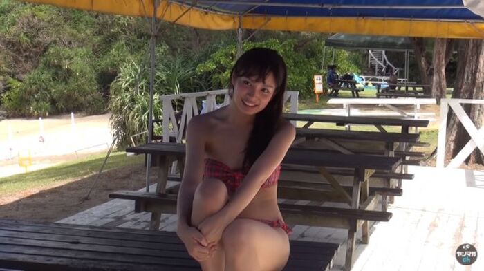 Sekimizu Nagisa, 19-year-old young actress of Aquarius cm, bikini smallish breasts exposed ww in youth magazine 27th image