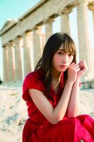 欅坂46の渡辺梨加、初版10万部初写真集でついに水着姿解禁キタ━━━━w