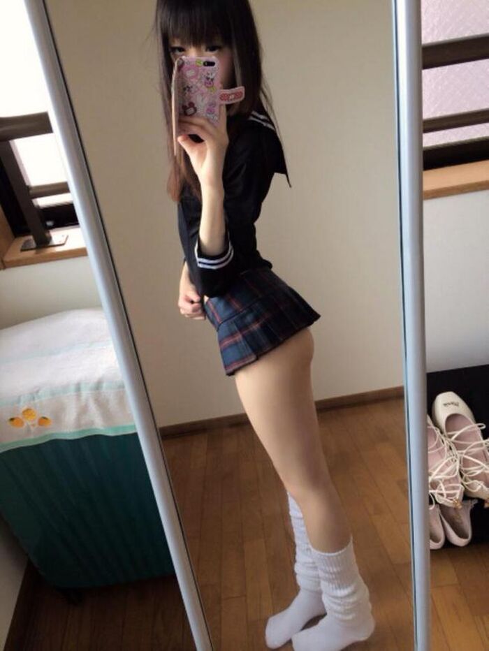 [Amateur woman] I have a mummy body to take a picture of the whole body only taking selfie indeed. www 10th image